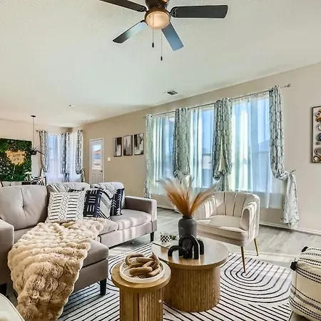 3302 Charming 5-Br Home